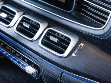 MERCEDES-BENZ GLE 400 d 4M Night Pakek AHK