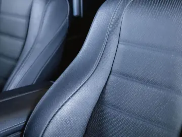 MERCEDES-BENZ GLE 400 d 4M Night Pakek AHK