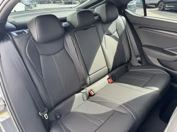 SKODA Superb IV 1.5 TSI iV DSG Sportline AHK 360 HeadU