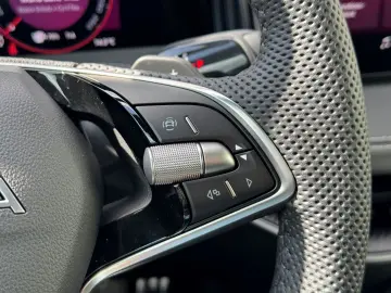 SKODA Superb IV 1.5 TSI iV DSG Sportline AHK 360 HeadU