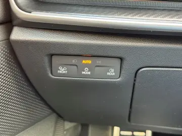 SKODA Superb IV 1.5 TSI iV DSG Sportline AHK 360 HeadU