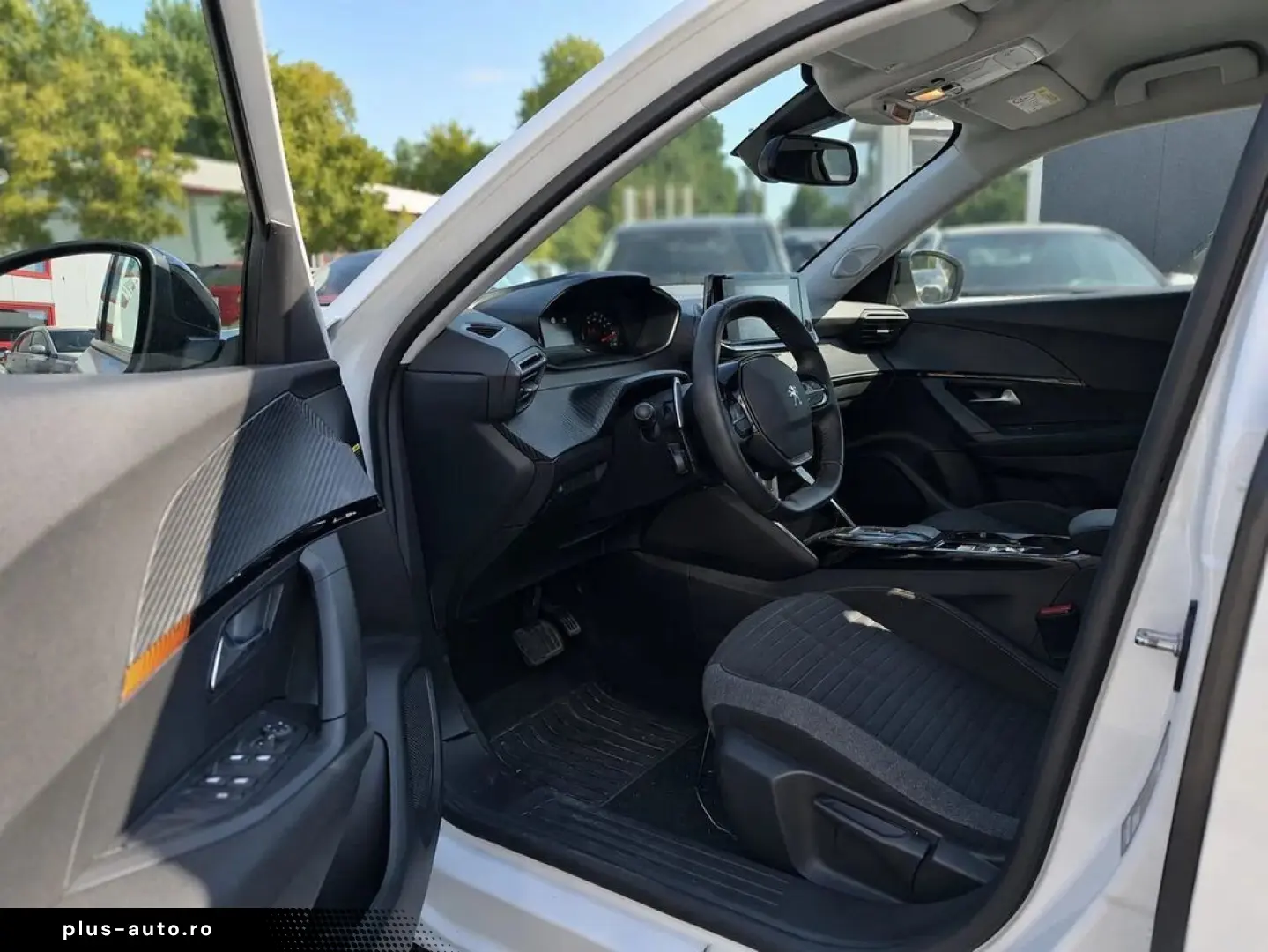 Peugeot 2008 1.2 PureTech 130CP EAT8 Active Pack 2023