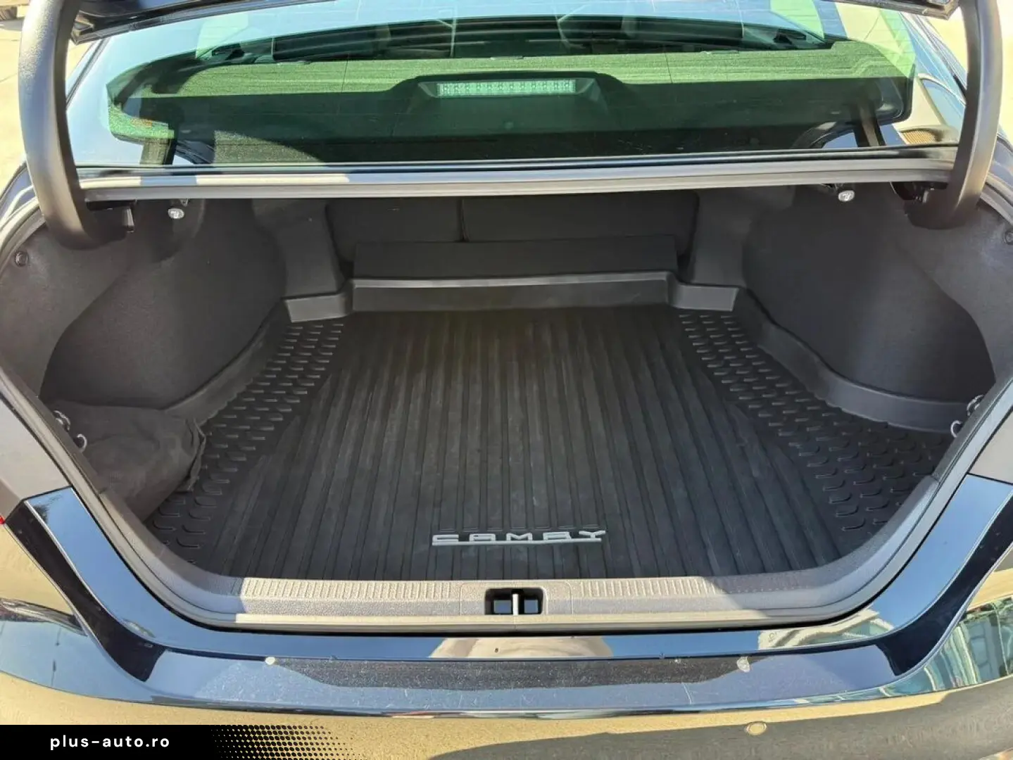 Toyota Camry Dynamic 2.5 Hybrid 218 Cp