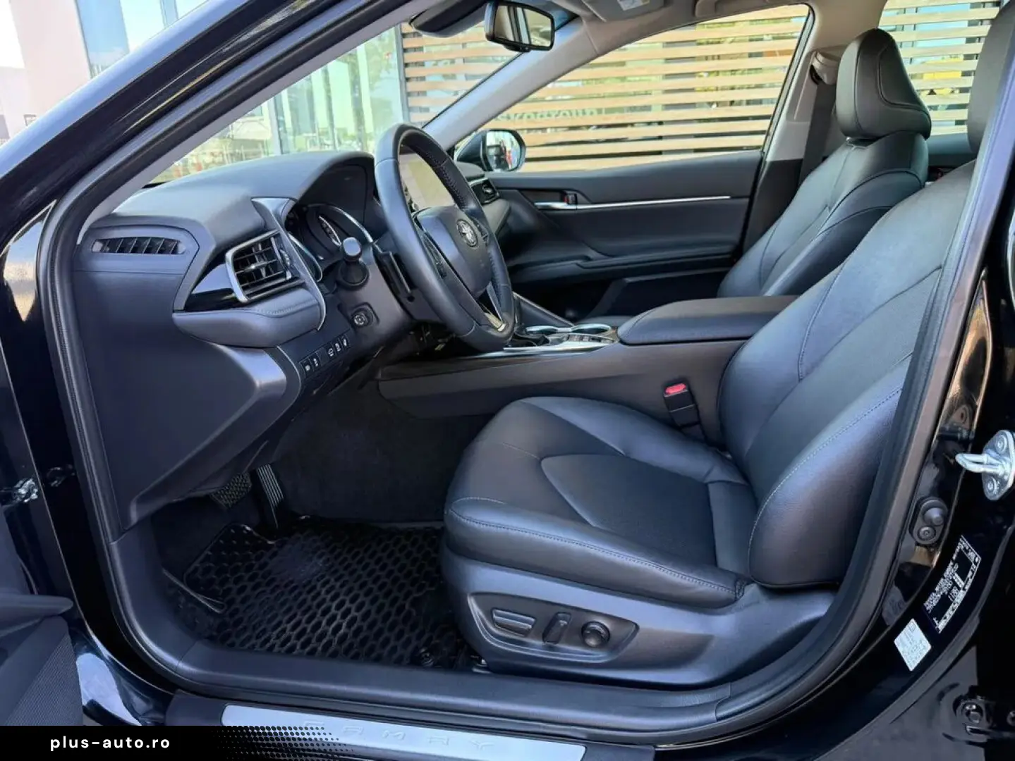 Toyota Camry Dynamic 2.5 Hybrid 218 Cp
