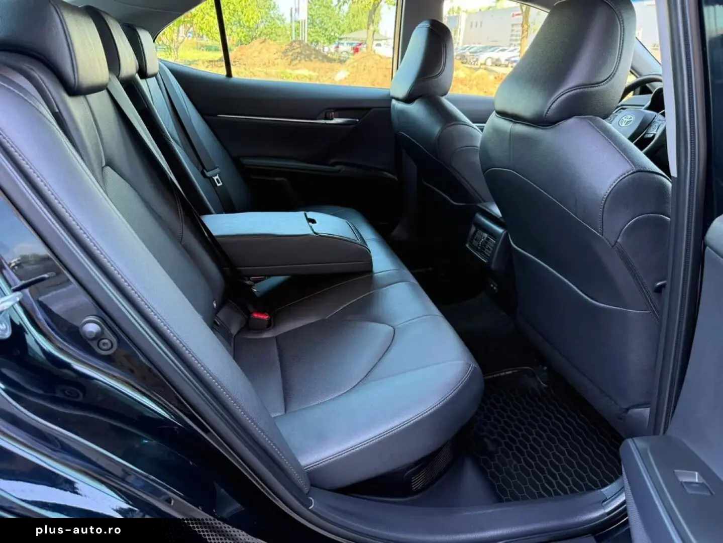 Toyota Camry Dynamic 2.5 Hybrid 218 Cp