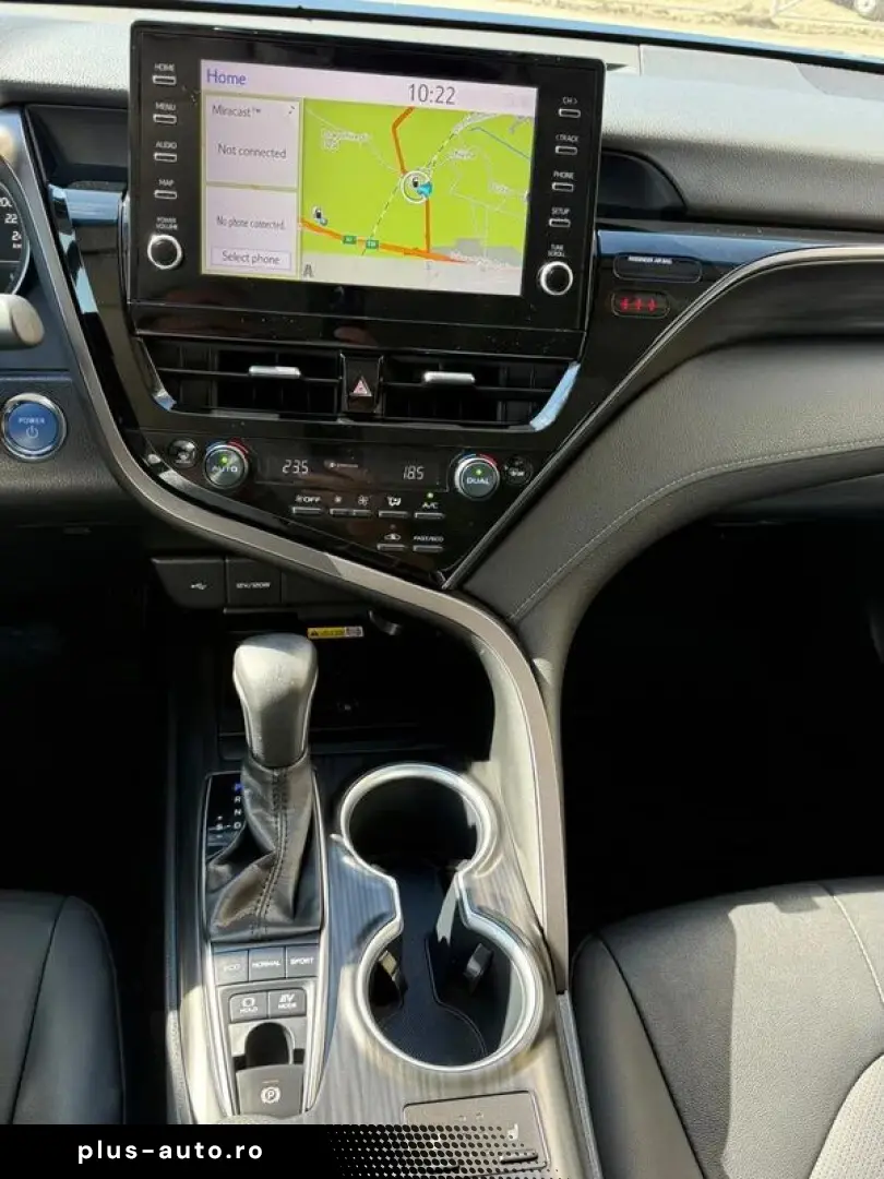 Toyota Camry Dynamic 2.5 Hybrid 218 Cp
