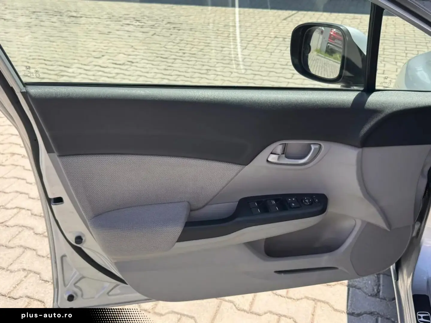Honda Civic 4D Es At