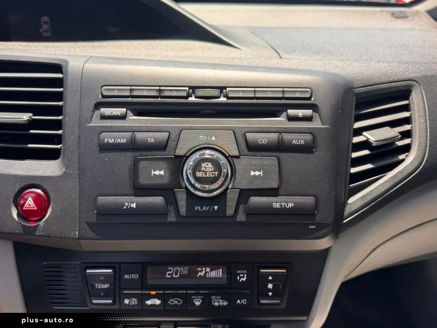 Honda Civic 4D Es At