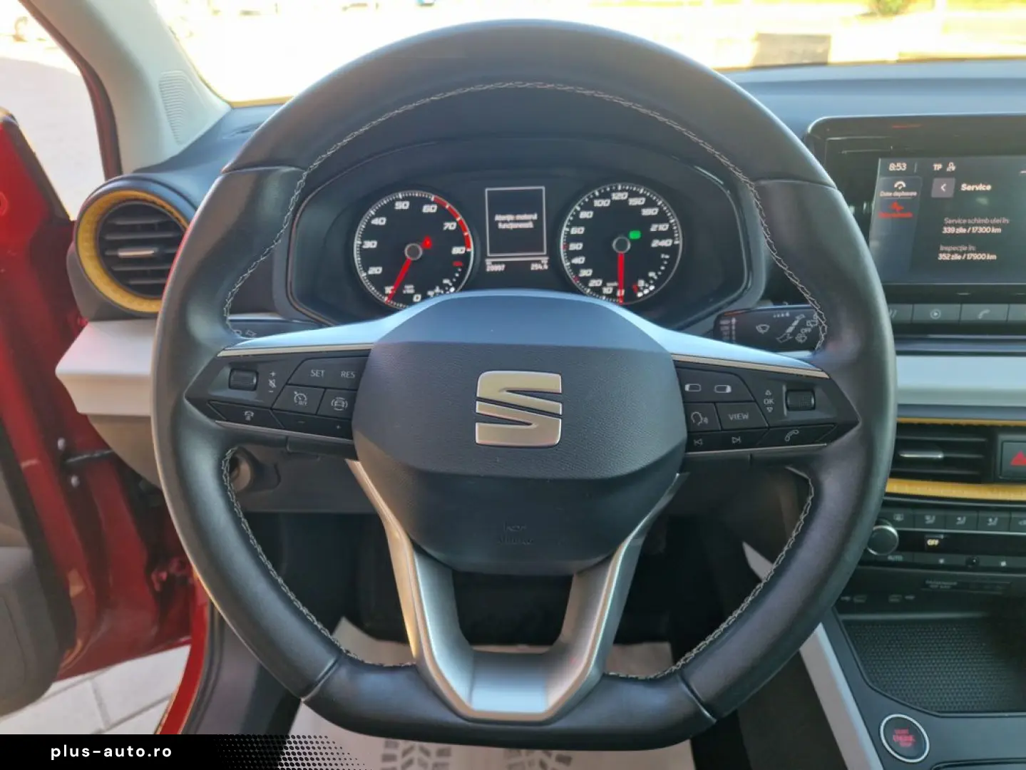 Seat Arona