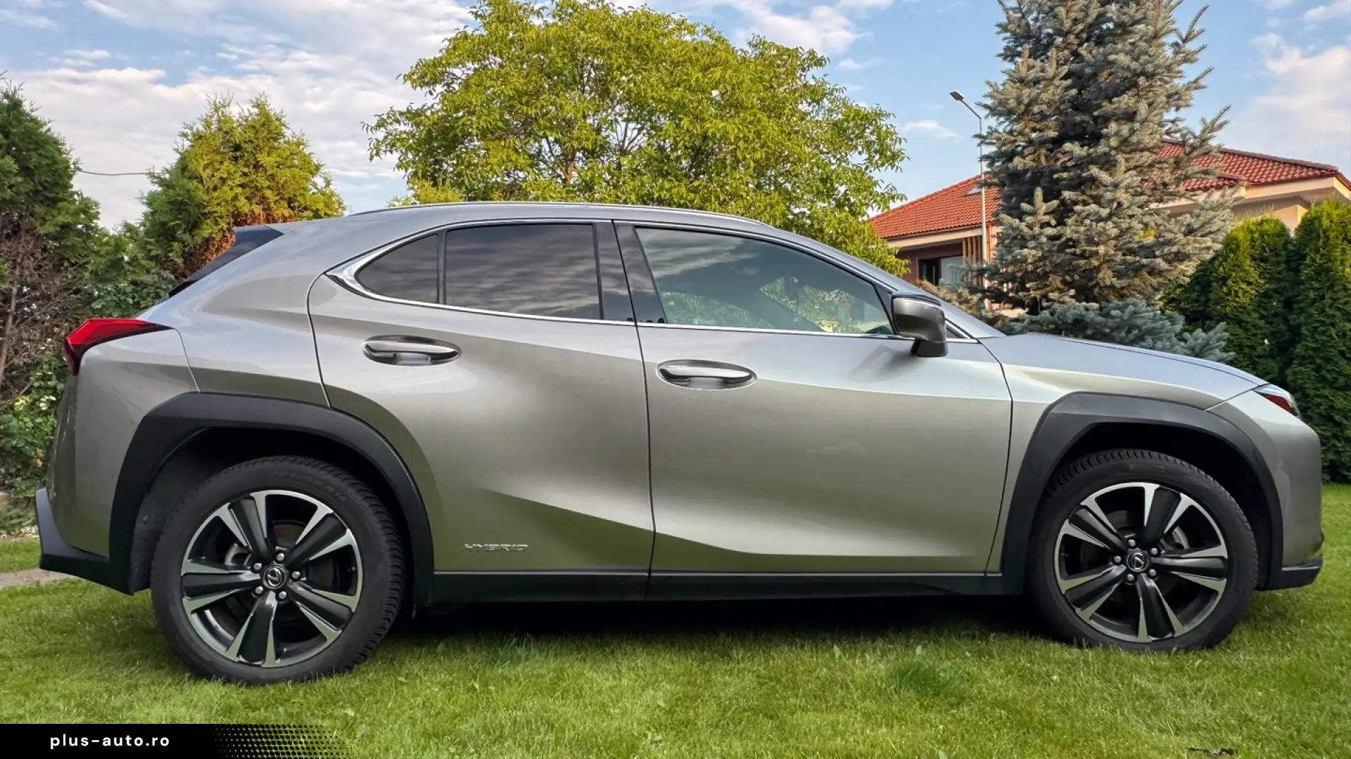 Lexus -Serie UX 250h -Premium-Grantie 2030- Revizii la zi