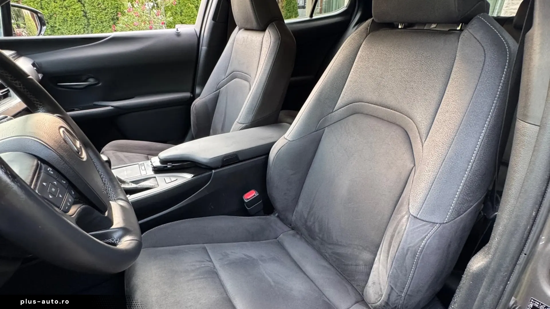 Lexus -Serie UX 250h -Premium-Grantie 2030- Revizii la zi