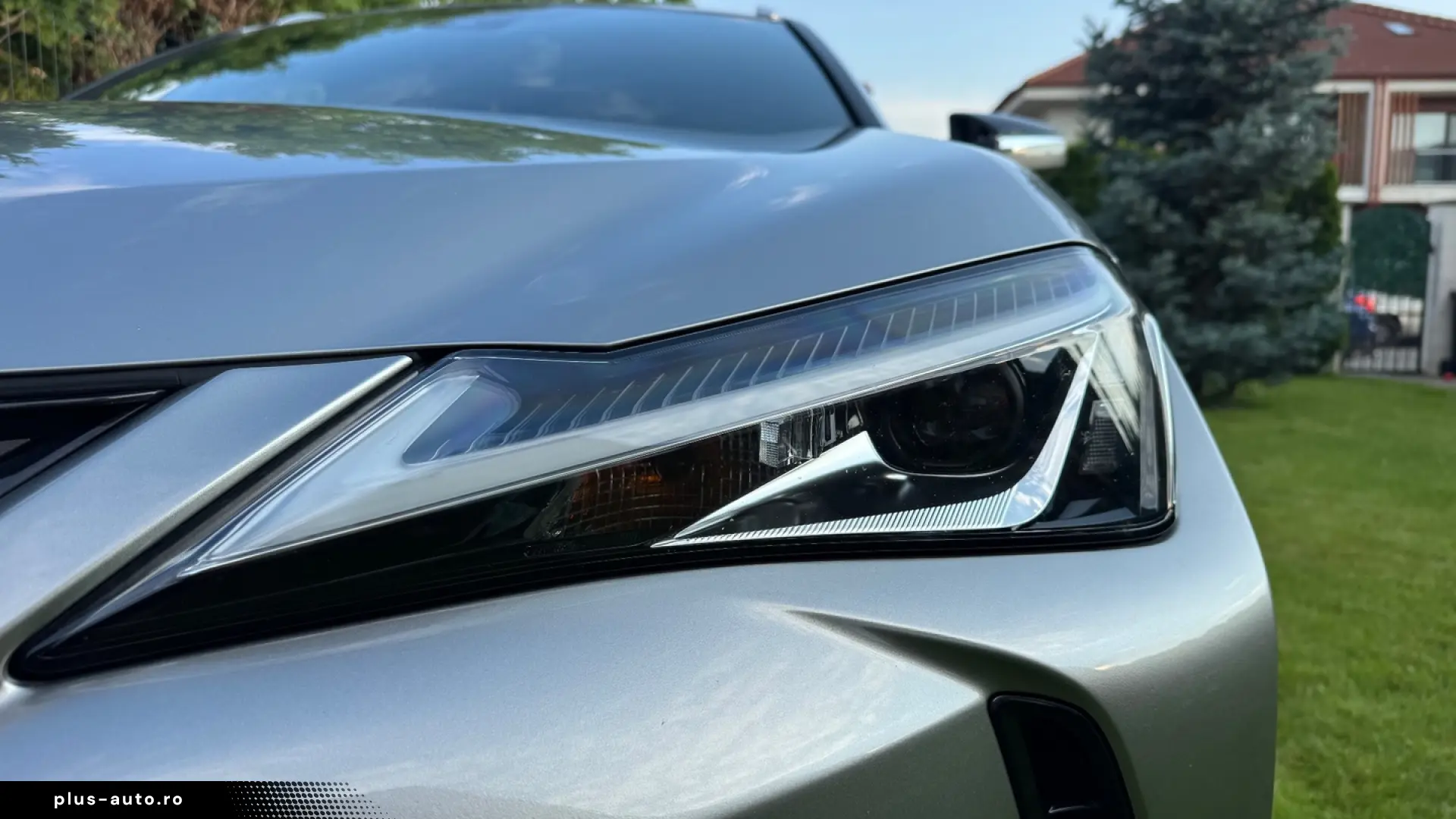 Lexus -Serie UX 250h -Premium-Grantie 2030- Revizii la zi