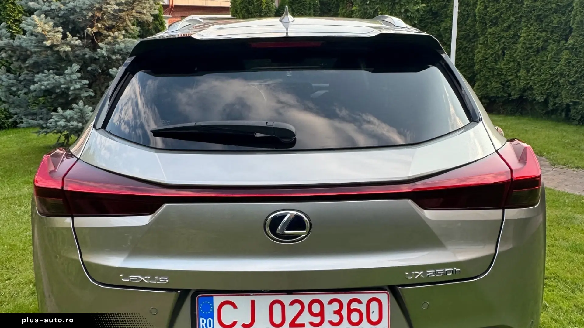 Lexus -Serie UX 250h -Premium-Grantie 2030- Revizii la zi