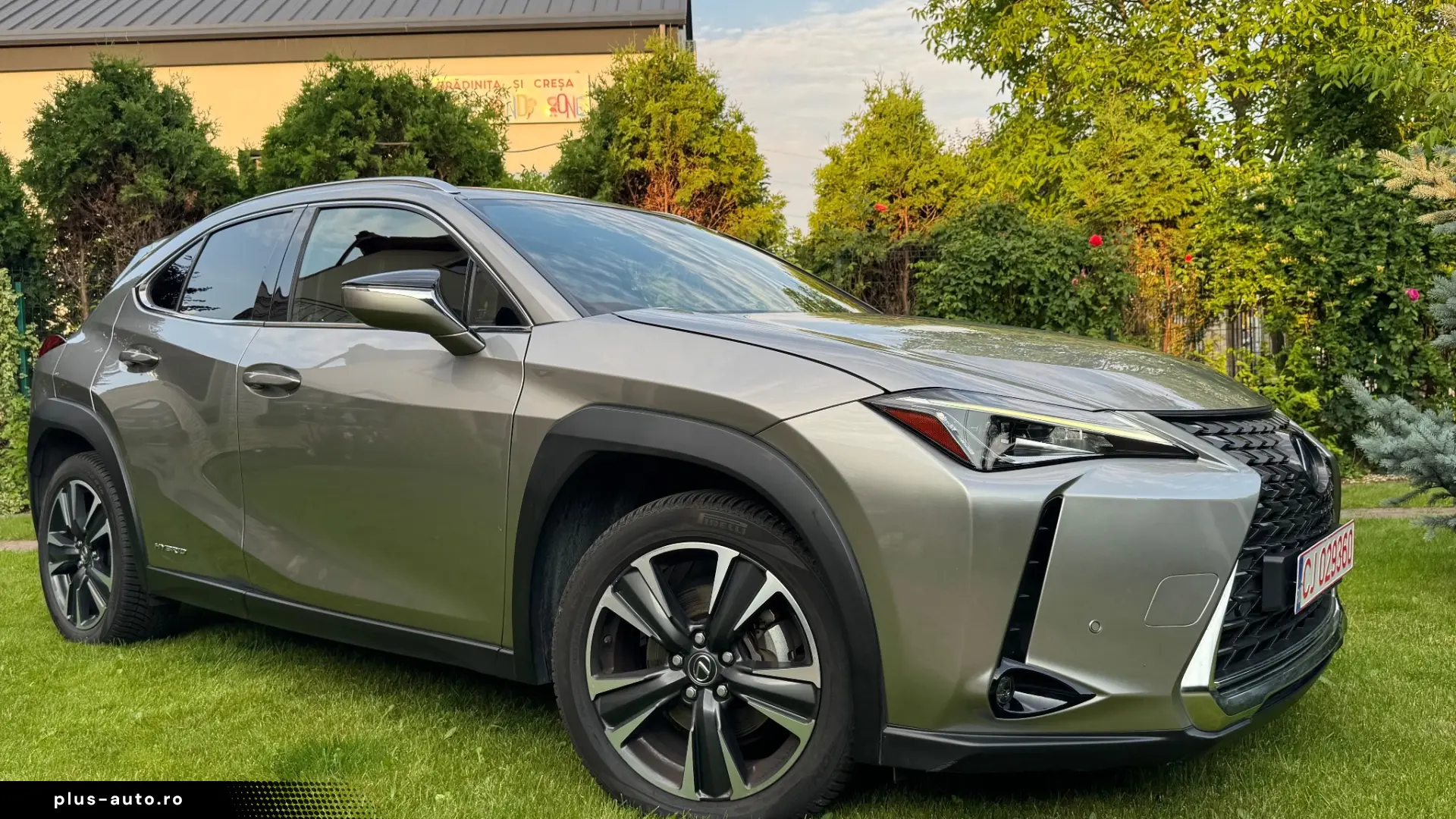 Lexus -Serie UX 250h -Premium-Grantie 2030- Revizii la zi