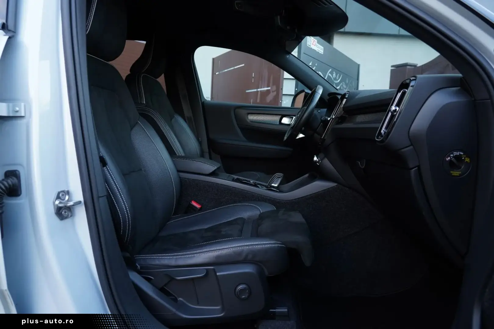 Volvo Xc-40