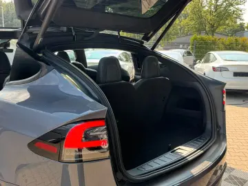 TESLA MODEL X PALLADIUM    HW 4   7 SEATER   RYZEN