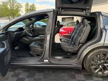 TESLA MODEL X PALLADIUM    HW 4   7 SEATER   RYZEN