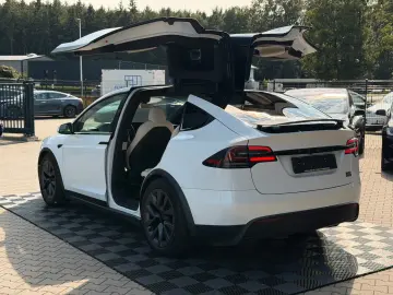 TESLA MODEL X PLAID   FULL SELF DRIVE HW 4   6SEAT