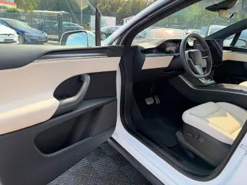 TESLA MODEL X PLAID   FULL SELF DRIVE HW 4   6SEAT