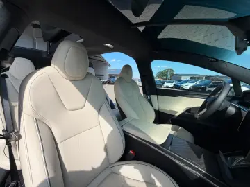 TESLA MODEL X PLAID   FULL SELF DRIVE HW 4   6SEAT