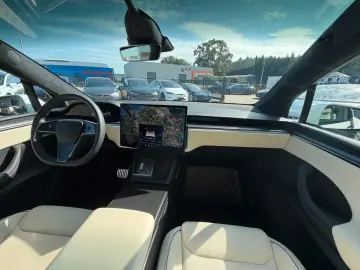 TESLA MODEL X PLAID   FULL SELF DRIVE HW 4   6SEAT