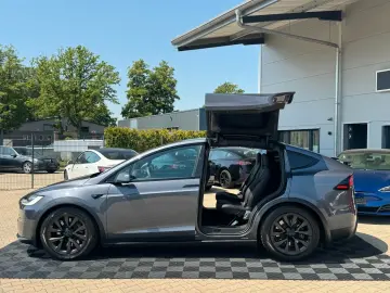 TESLA MODEL X PALLADIUM   FSD AKTIV   HW4   6 SEATS