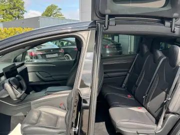 TESLA MODEL X PALLADIUM    HARDWARE 4   MATRIX