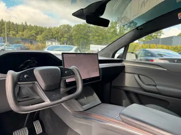 TESLA MODEL X PALLADIUM    HARDWARE 4   MATRIX
