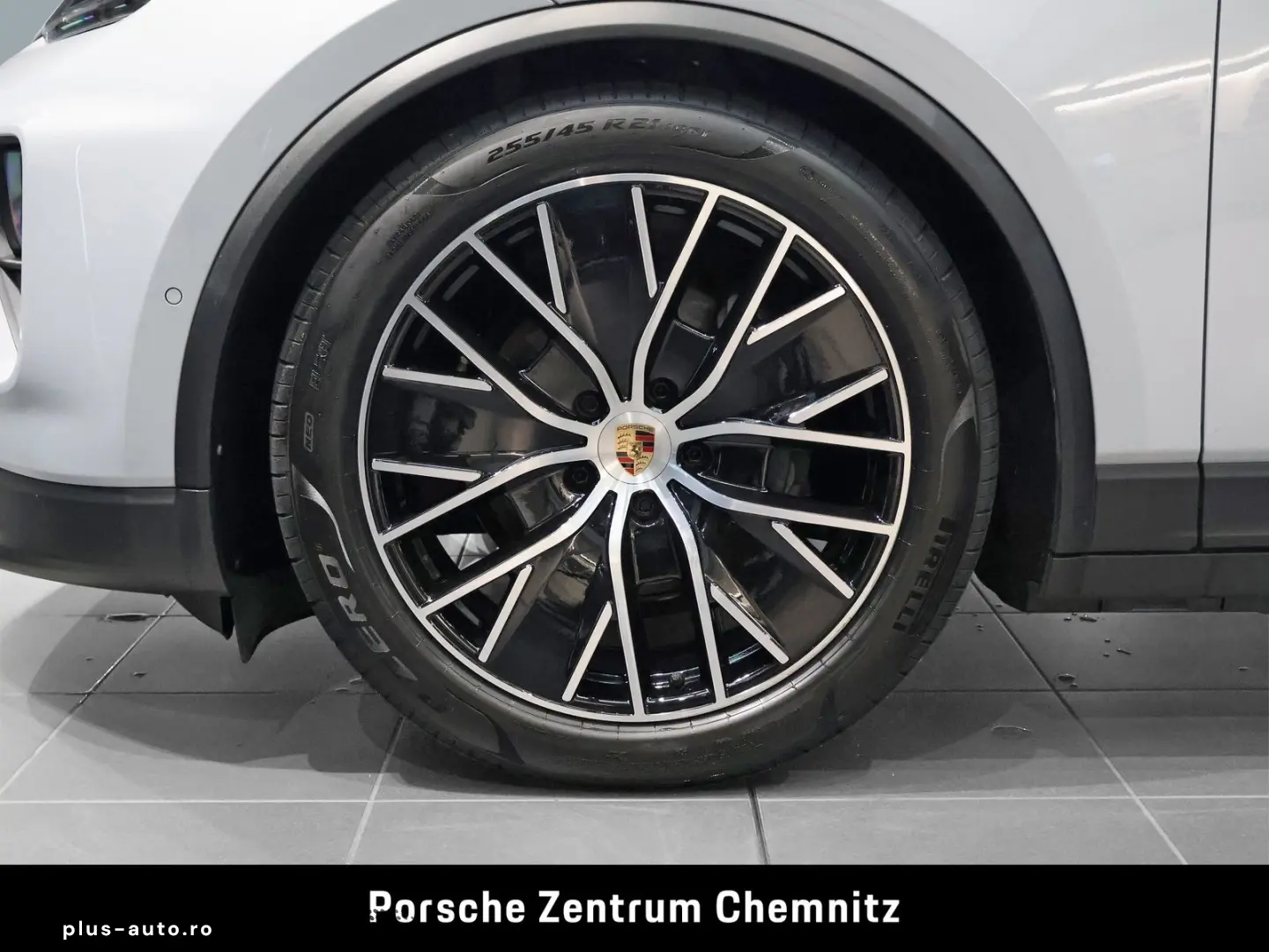 PORSCHE Macan 4 Electric Luft;Chrono;Beifahrerdisplay