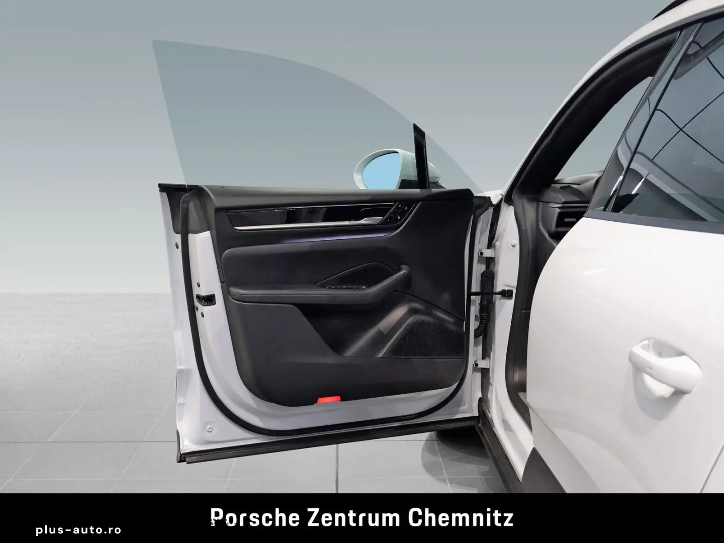 PORSCHE Macan 4 Electric Luft;Chrono;Beifahrerdisplay