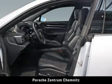 PORSCHE Macan 4 Electric Luft;Chrono;Beifahrerdisplay
