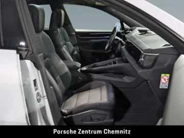 PORSCHE Macan 4 Electric Luft;Chrono;Beifahrerdisplay