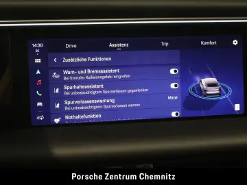 PORSCHE Macan 4 Electric Luft;Chrono;Beifahrerdisplay