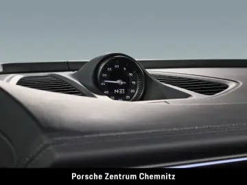 PORSCHE Macan 4 Electric Luft;Chrono;Beifahrerdisplay