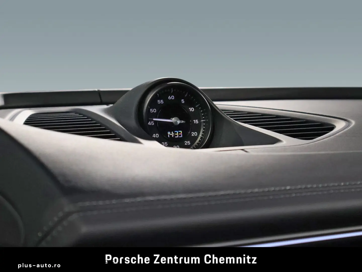 PORSCHE Macan 4 Electric Luft;Chrono;Beifahrerdisplay