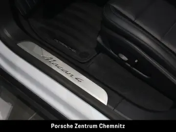 PORSCHE Macan 4 Electric Luft;Chrono;Beifahrerdisplay