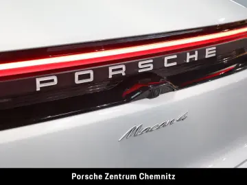 PORSCHE Macan 4 Electric Luft;Chrono;Beifahrerdisplay