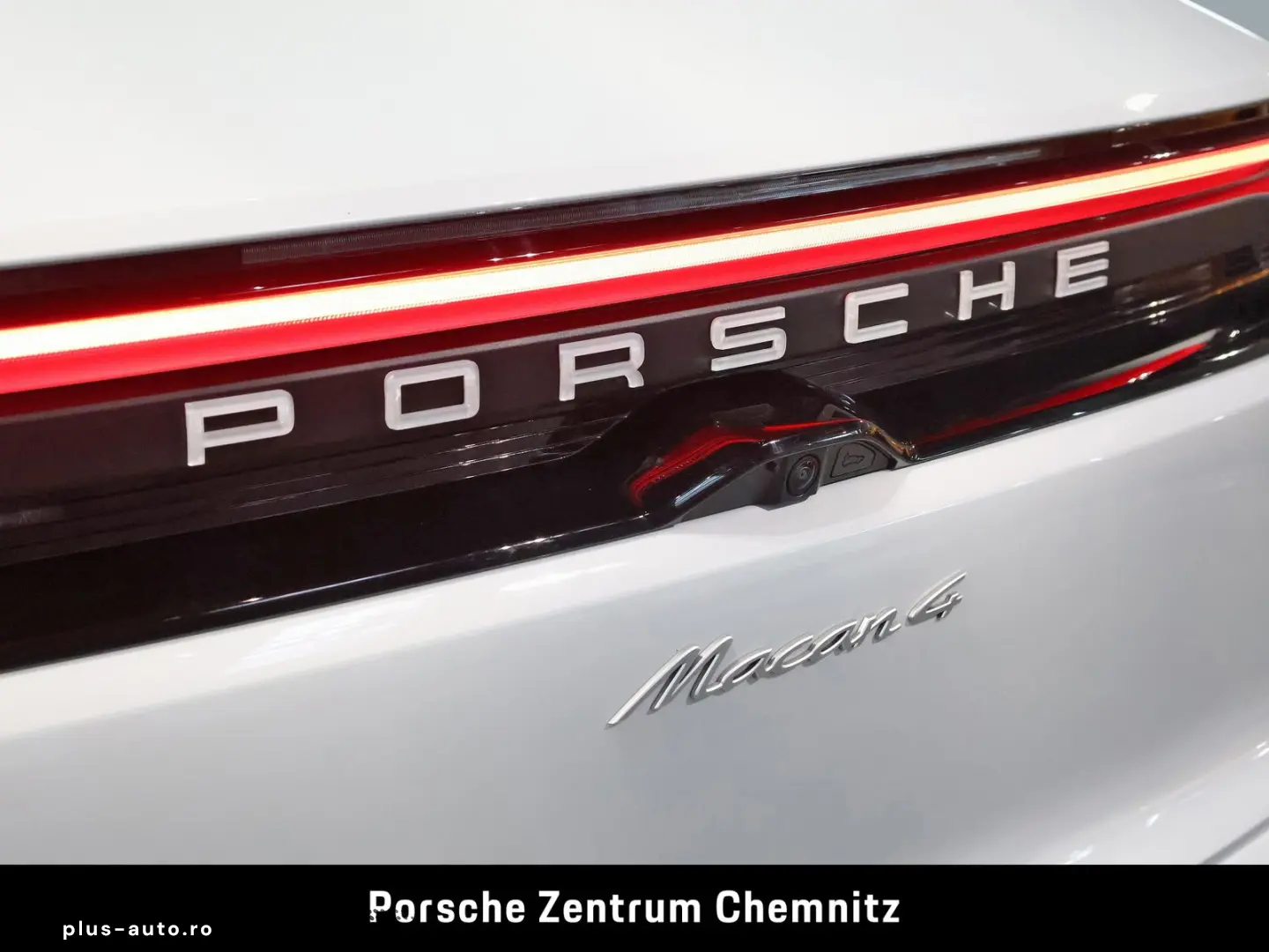 PORSCHE Macan 4 Electric Luft;Chrono;Beifahrerdisplay