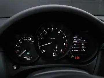PORSCHE Macan 2.0 266 PK   NW MODEL   SPORTCHRONO   LEDE