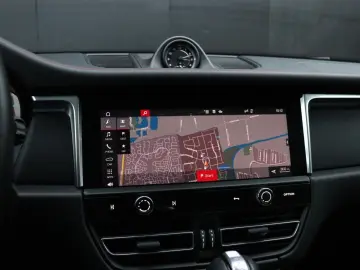 PORSCHE Macan 2.0 266 PK   NW MODEL   SPORTCHRONO   LEDE