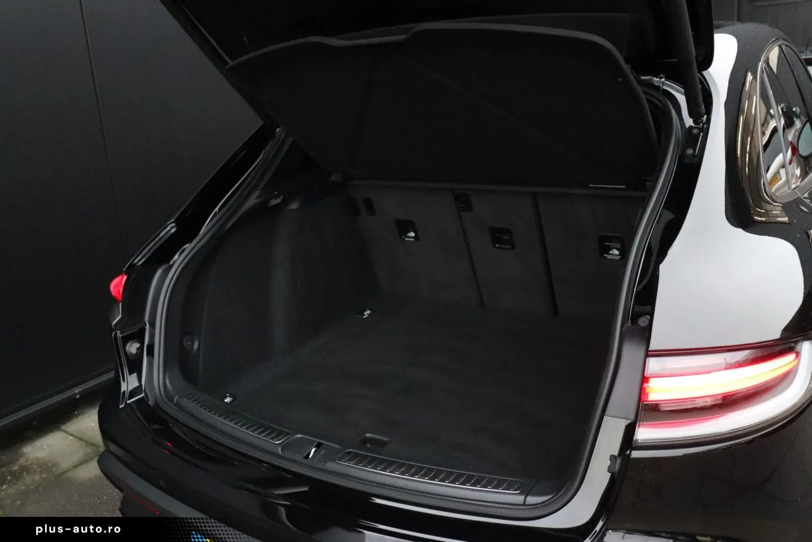 PORSCHE Macan 2.0 266 PK   NW MODEL   SPORTCHRONO   LEDE