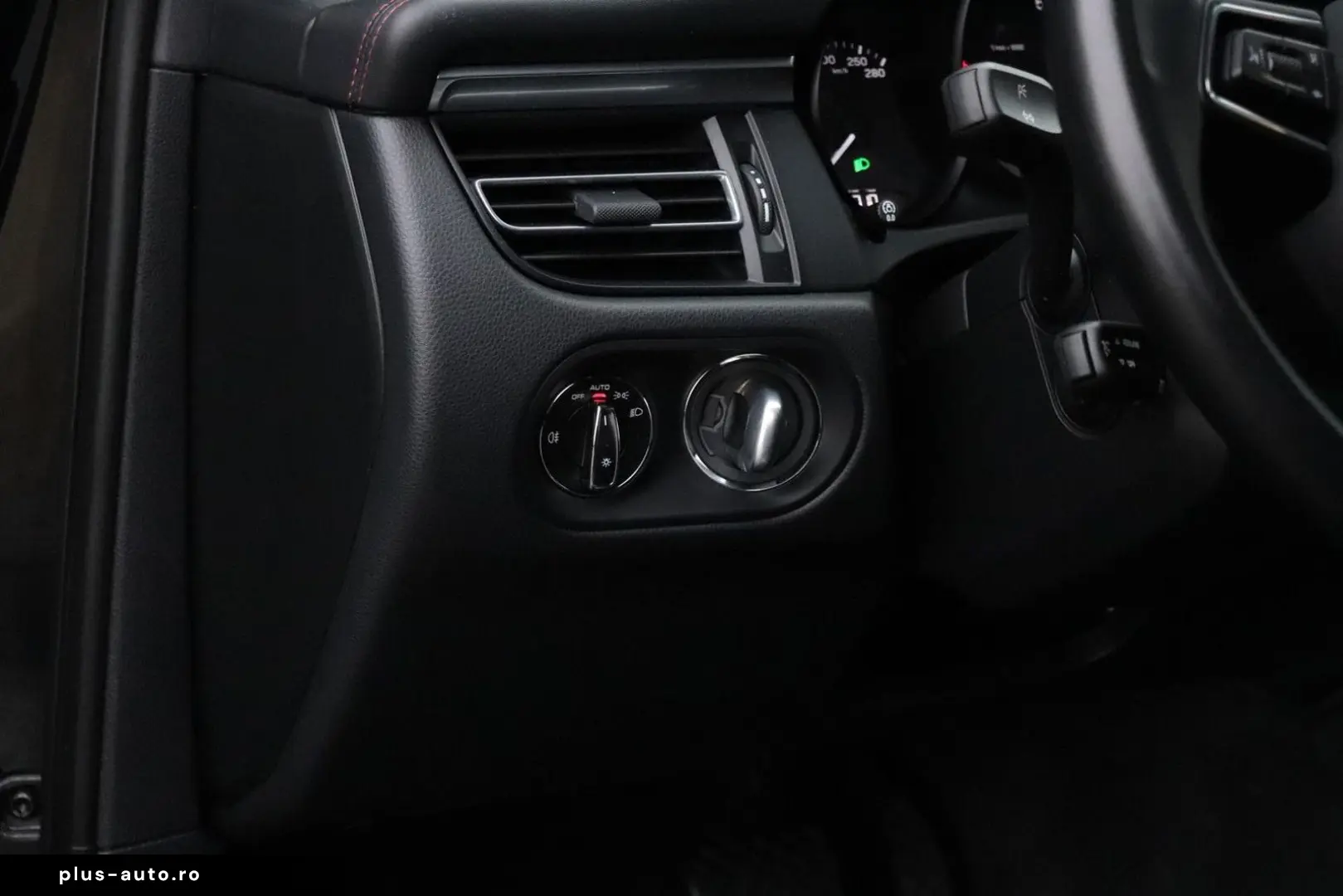 PORSCHE Macan 2.0 266 PK   NW MODEL   SPORTCHRONO   LEDE