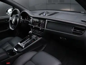 PORSCHE Macan 2.0 266 PK   NW MODEL   SPORTCHRONO   LEDE