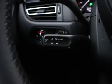 PORSCHE Macan 2.0 266 PK   NW MODEL   SPORTCHRONO   LEDE