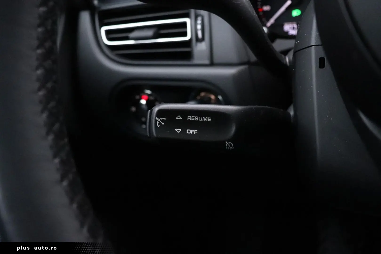 PORSCHE Macan 2.0 266 PK   NW MODEL   SPORTCHRONO   LEDE