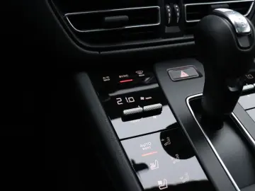 PORSCHE Macan 2.0 266 PK   NW MODEL   SPORTCHRONO   LEDE
