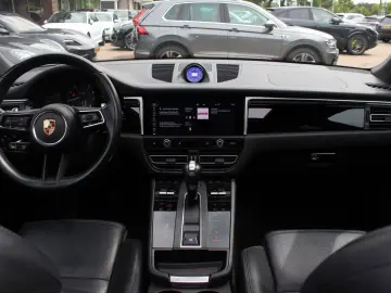 PORSCHE Macan 2.0 T   Trekhaak   Panoramadak   Camera