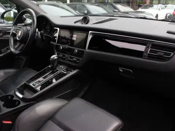 PORSCHE Macan 2.0 T   Trekhaak   Panoramadak   Camera