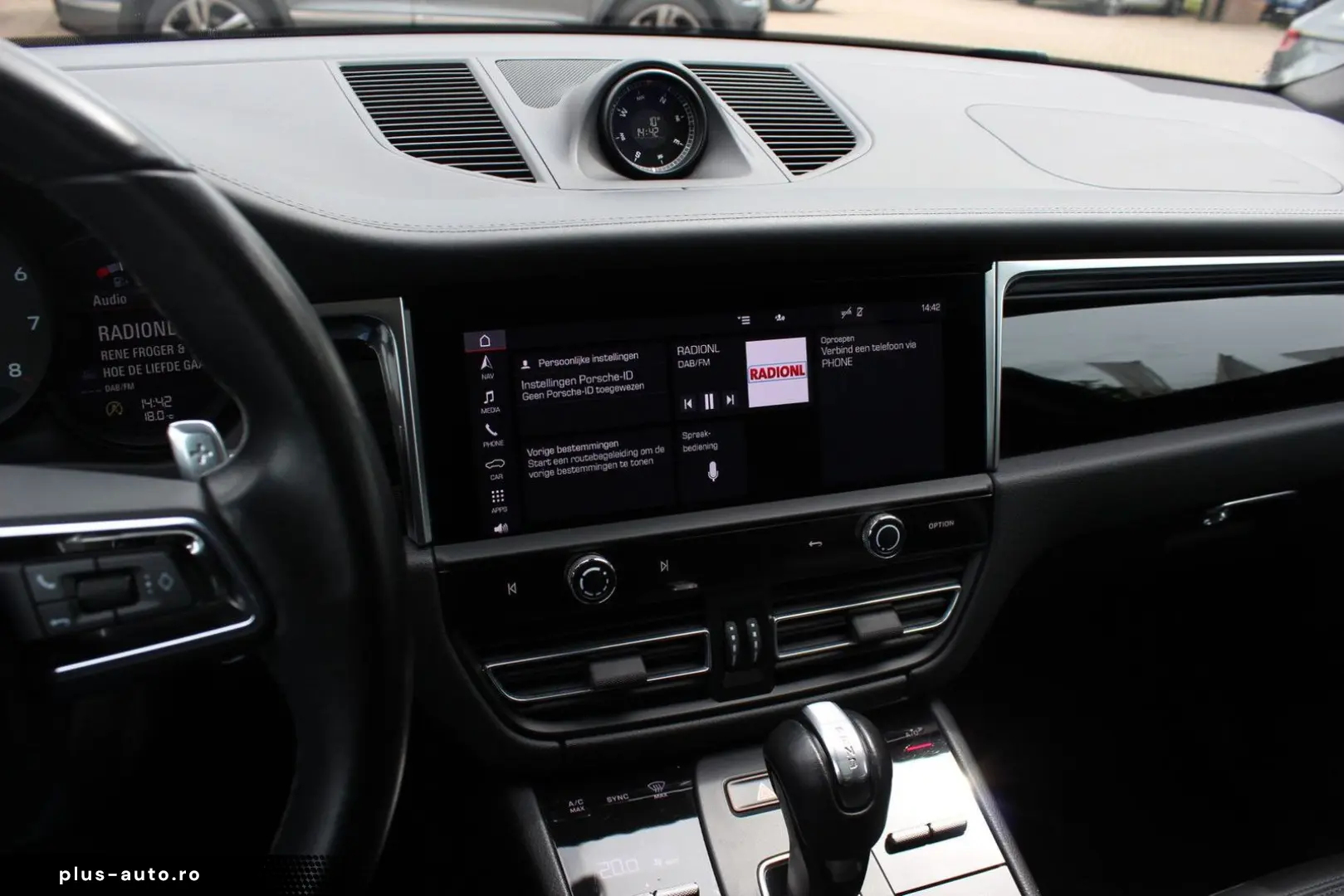 PORSCHE Macan 2.0 T   Trekhaak   Panoramadak   Camera