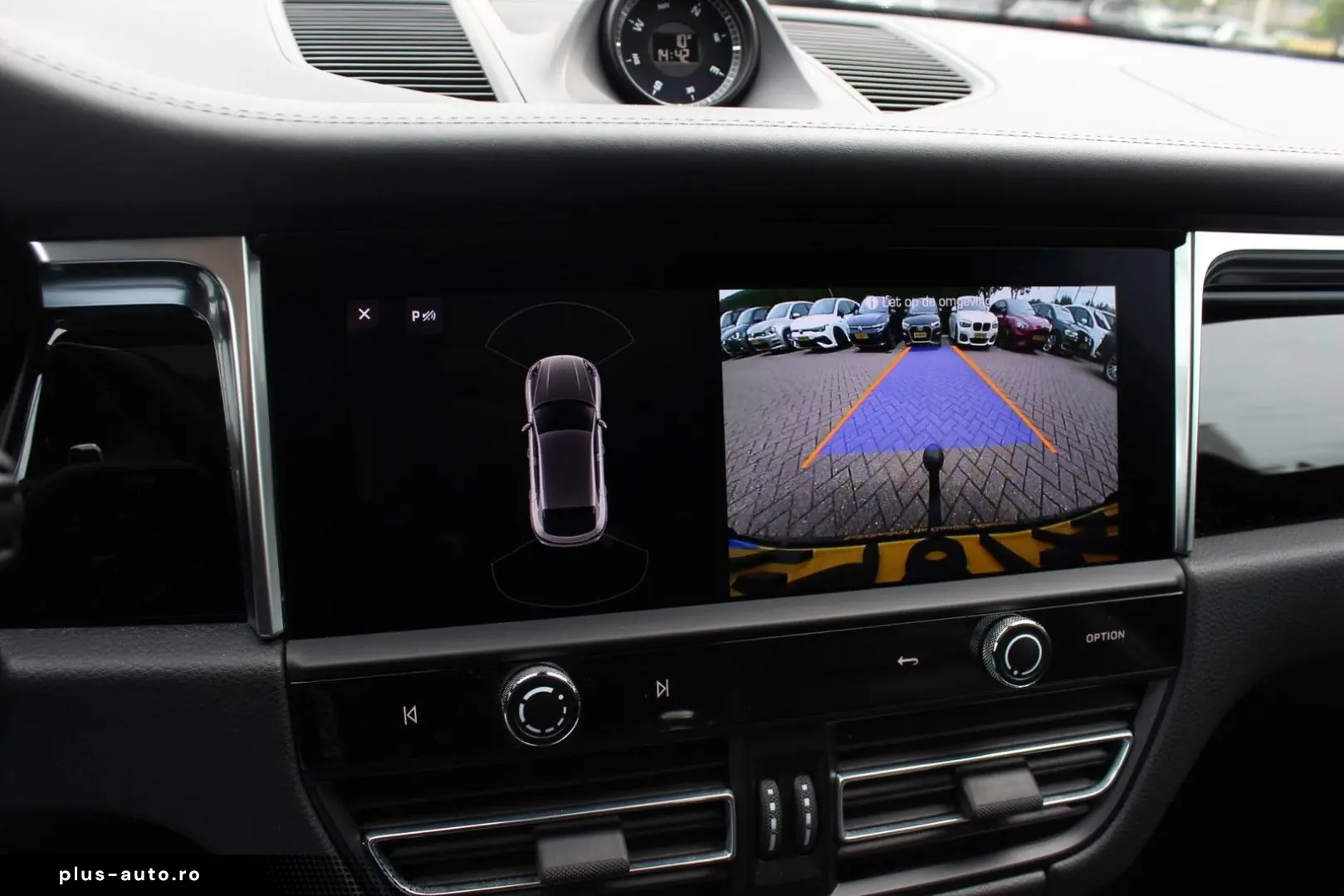 PORSCHE Macan 2.0 T   Trekhaak   Panoramadak   Camera